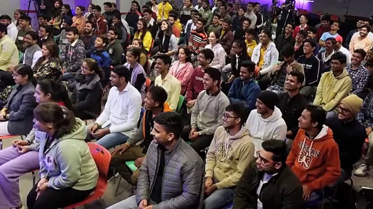 Meet_Wonder_Girl_Janhavi_|_Episode_71(360p)