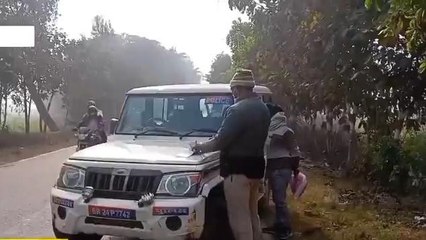 रोहतास: चुनाव को लेकर पुलिस ने की कार्रवाई, छापेमारी कर 15 लीटर महुआ शराब किया बरामद