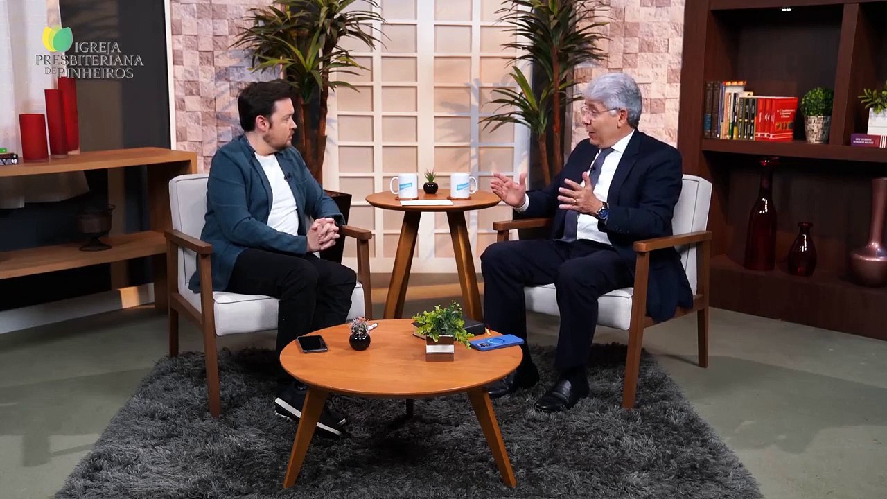 “Pastorado feminino é influência do feminismo na igreja”, diz líder