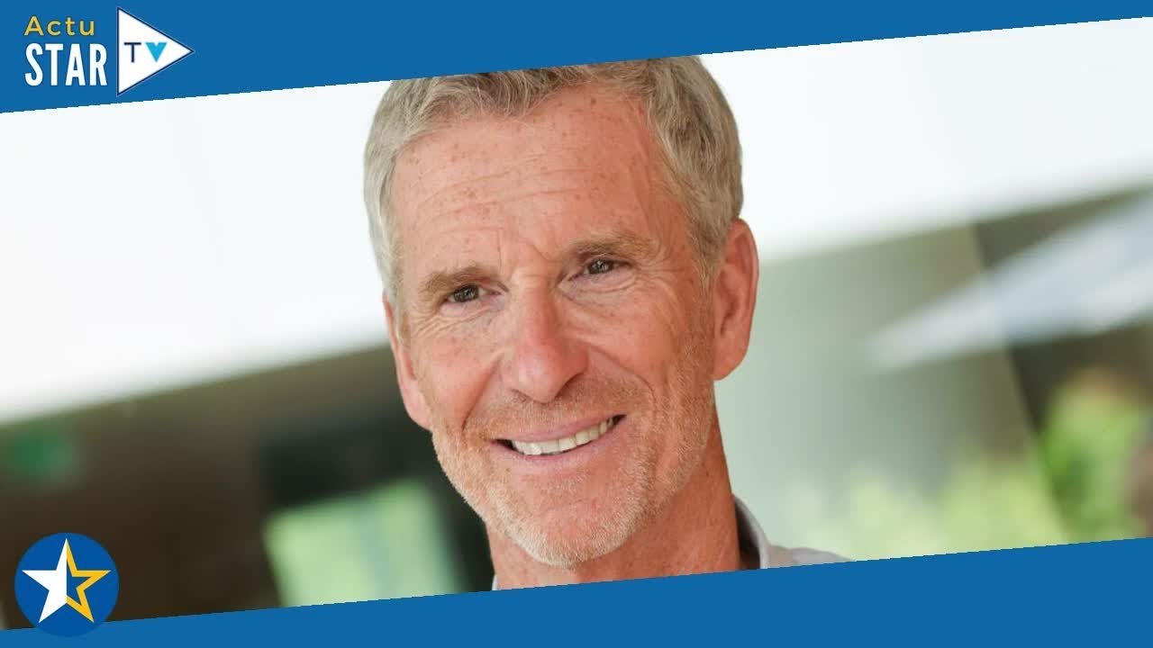 "On dirait Koh Lanta" : La voix de Denis Brogniart dans le documentaire Merci les Bleus ne fait pas