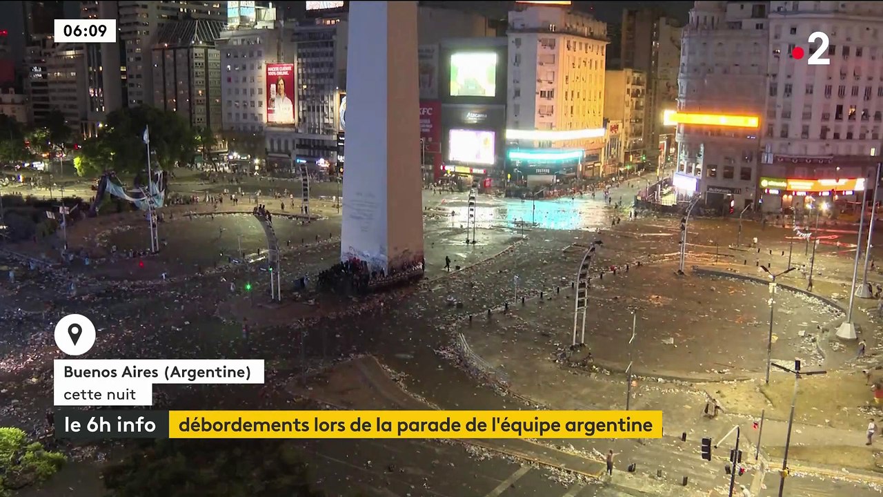 Argentine - La parade des champions du monde tourne mal avec des incidents et des affrontements alors que les joueurs ont été évacués par hélicoptère