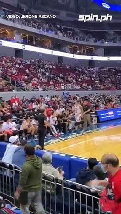 Christian Standhardinger ejected from Game 4 after FF2 