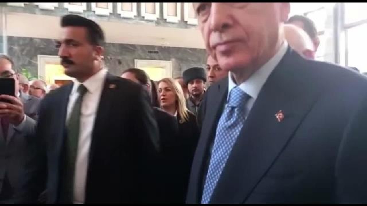 Bakan Bilgin: "(Asgari ücret için 4. Toplantı )Henüz belli değil. Görüşmeler devam ediyor, maalesef dün sonuç alınamadı"