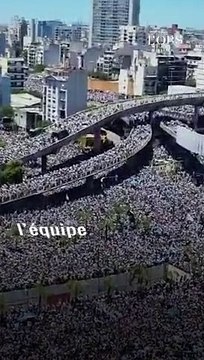 Buenos Aires : une marée humaine accueille les champions du monde