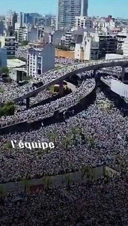 Buenos Aires : une marée humaine accueille les champions du monde