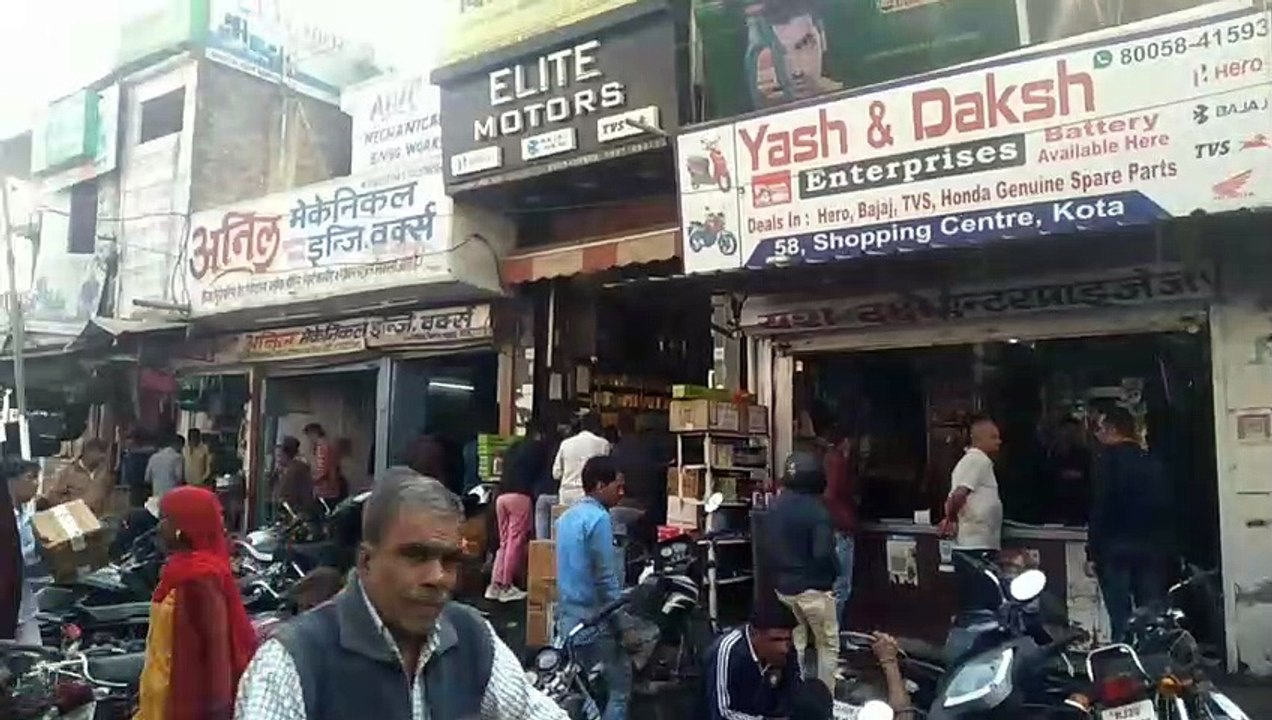 कोटा के शॉपिंग सेंटर में चोरों का धावा : चार दुकानों के ताले तोड़े, नकदी पर किया हाथ साफ