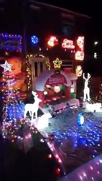 Clipstone mum turns lights on for 10th year in support of village scout group