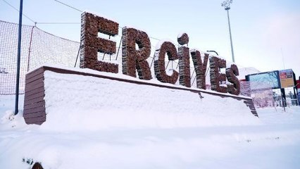 ERCİYES'TE KAR KALINLIĞI 40 SANTİMETREYE ULAŞTI