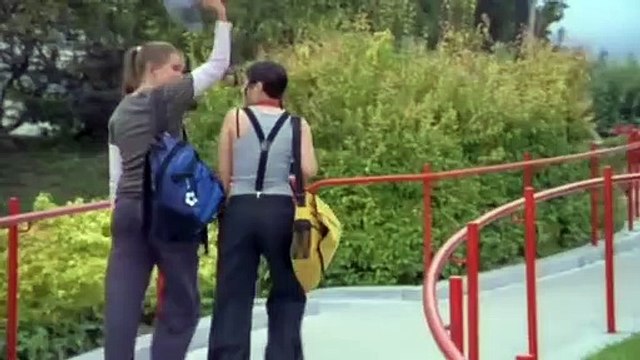 Her Best Move Bande-annonce (EN)