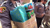 Polda Papua Berbagi Kasih Natal Kepada Masyarakat di Kota Jayapura