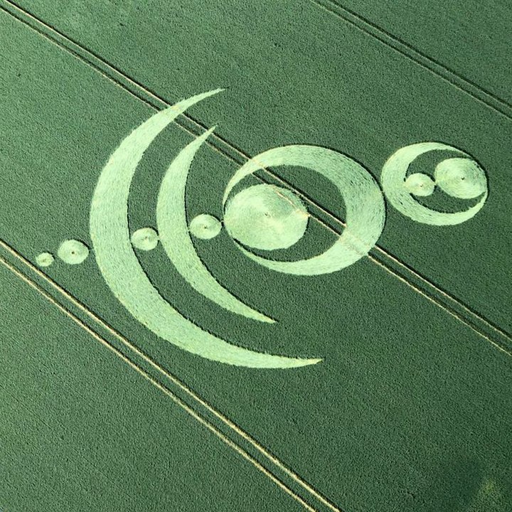Top 3 des plus beaux « crop circles » apparus en France