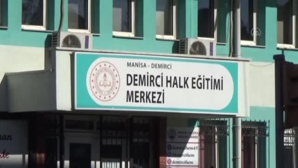 Demirci'de 1570 veli, Aile Okulu Projesi'nde "öğrenci" oldu