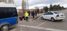 Ankara'da otomobil ve yolcu minibüsü çarpıştı 7 yaralı