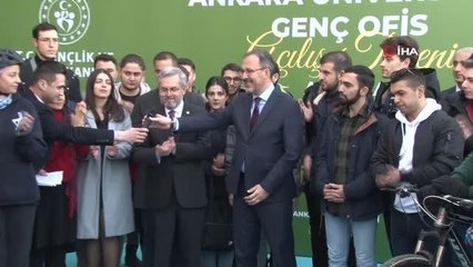 Bakan Kasapoğlu: "Sadece bu ay içinde beş yeni genç ofis açtık, yenilerini de açacağız"
