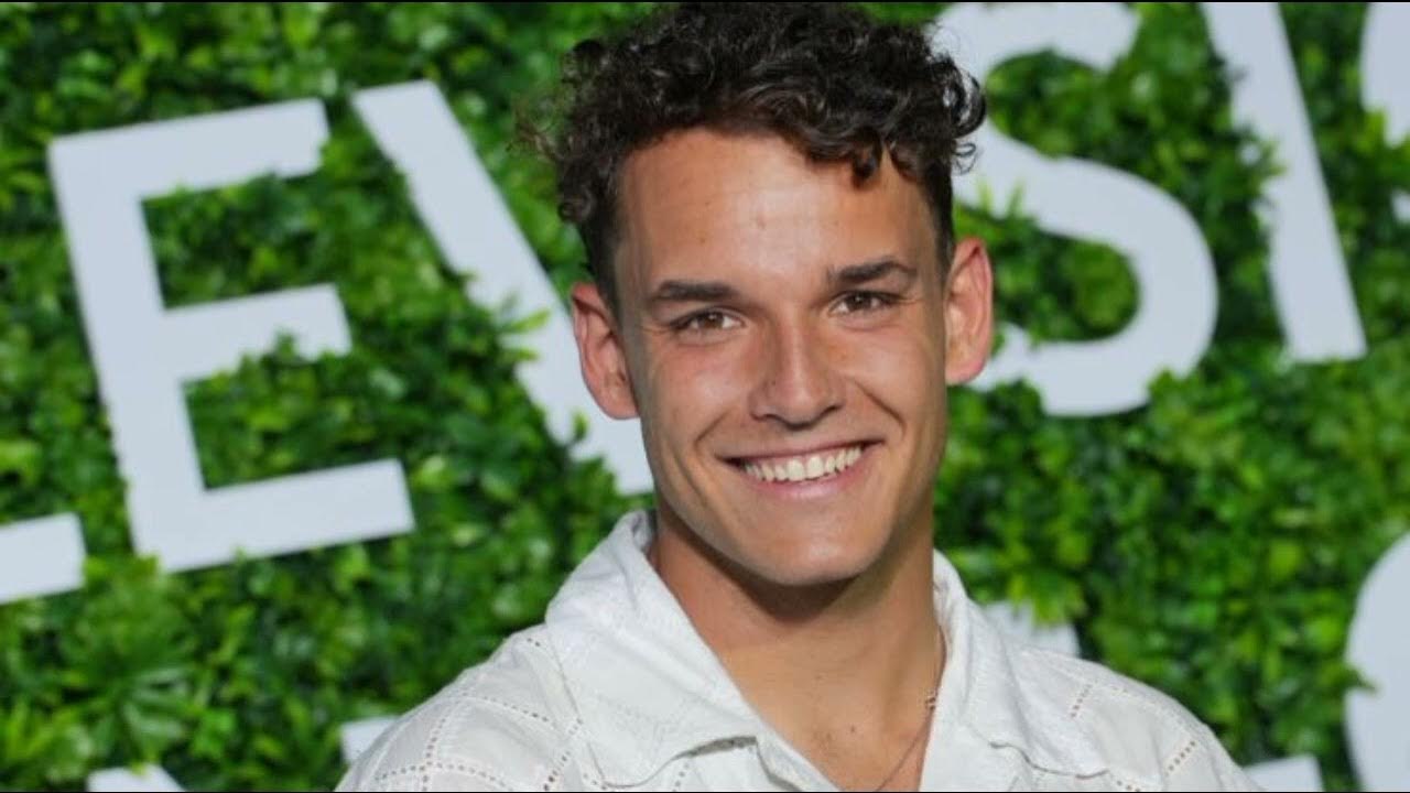 Astrid et Raphaëlle : "On s'en fout !" Théo Curin raconte cette expérience spéciale qu'il a eue