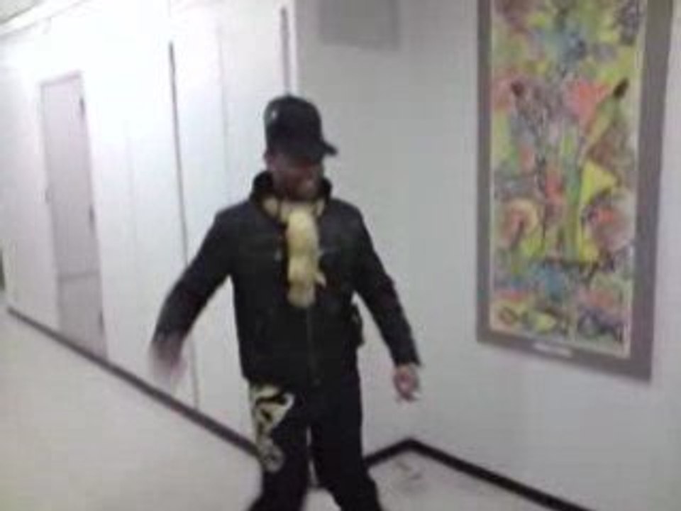 Logobi Gwada trés fort.