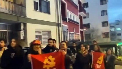 TİP'liler sokaklarda inançlı insanları kışkırtmaya çalışıyor!
