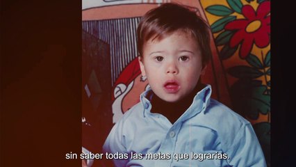 Villanueva de Alcardete dedica a un joven con síndrome de Down y a su madre el protagonismo de una extraordinaria felicitación navideña