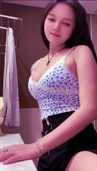 Philipine girl dance pt.1