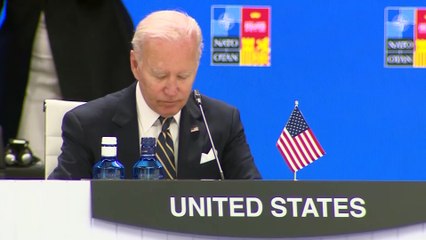 Descargar video: Biden afirma ante Zelenski que Ucrania no estará sola frente a Putin