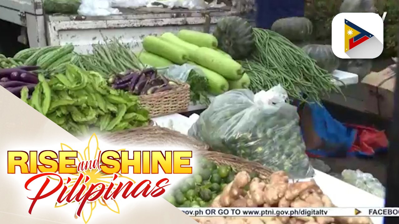 Kadiwa ng Pasko sa DOST-PAGASA sa QC, dinagsa ng mga mamimili para sa murang pang-Noche Buena