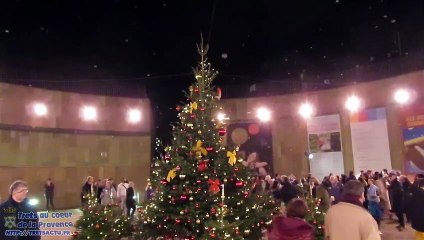 SPARK de Daan Roosegaarde à AIX en PROVENCE - Le Bal des Lucioles 21dec2022