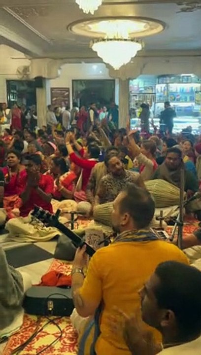 Hare Krishna Iskcon Kirtan || Hare Krishna Hare Rama || Hare Krishna Mantra || Lord Krishna Iskcon