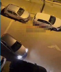 ALKOLLÜ SÜRÜCÜ PARK HALİNDEKİ 4 OTOMOBİLE ÇARPTI