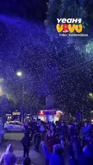 Giới trẻ Hà Nội “canh giờ” đón tuyết rơi mùa Giáng sinh