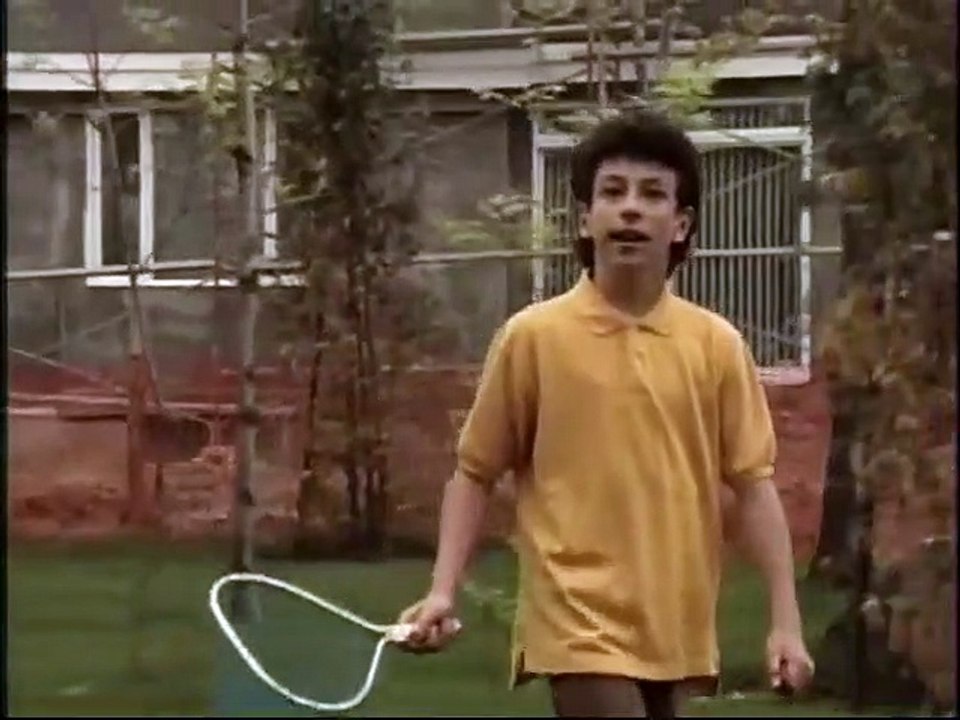 Are You Afraid of the Dark - Se2 - Ep10 - The Tale of the Shiny Red Bicycle HD Watch HD Deutsch