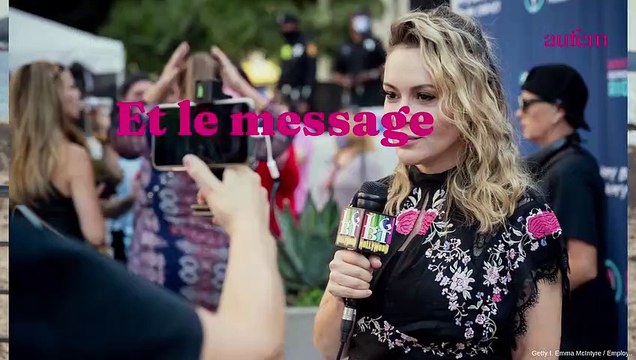 Alyssa Milano pose au naturel et délivre un message fort pour ses 50 ans, on adore !