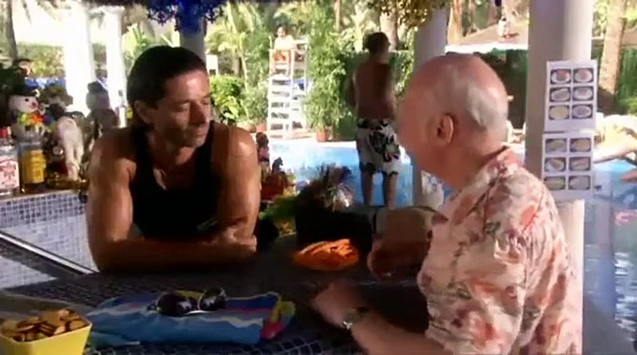 Benidorm - Se3 - Ep0 - An Unwanted Present HD Watch HD Deutsch