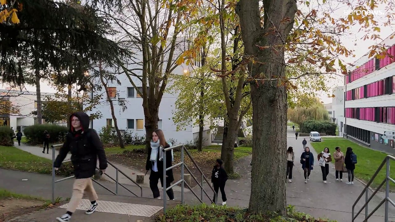 Armut unter Studierenden: Schlange stehen für Lebensmittel