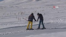 Erciyes'te kayak sezonu açıldı: Hedef 3 milyon turist