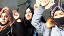 Prime proteste delle donne afghane contro il bando da università