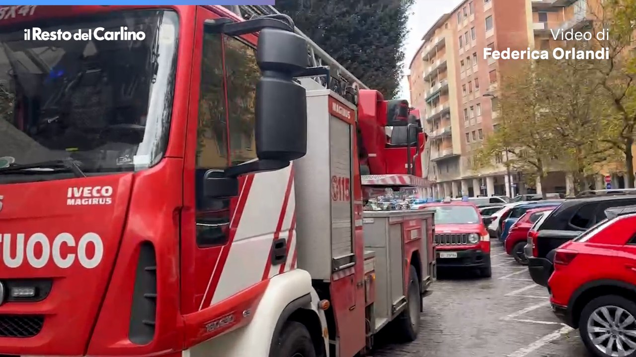 Incendio oggi a Bologna in via del Rondone