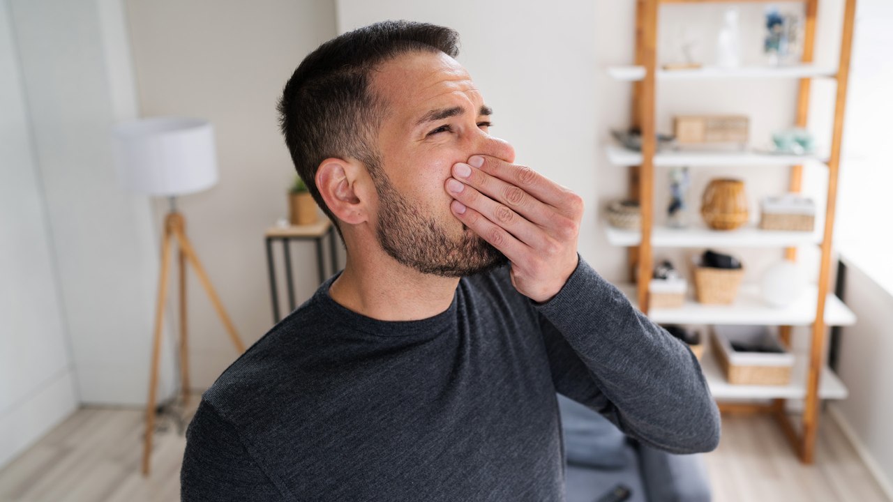 Essensgerüche in der Wohnung: So werdet ihr sie schnell los!