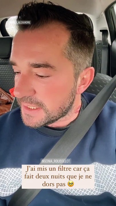 Mathieu et Alexandre vont faire les courses pour préparer un repas de fête.