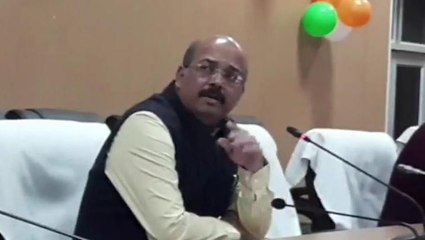 मैनपुरी: समय पर काम को दें अंजाम, सीडीओ ने ली समीक्षा बैठक