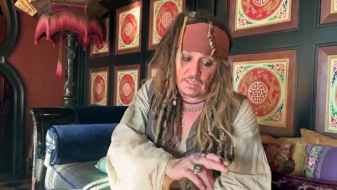 ADORABLE! Johnny DRESSES UP As Jack Sparrow Again In New Video!