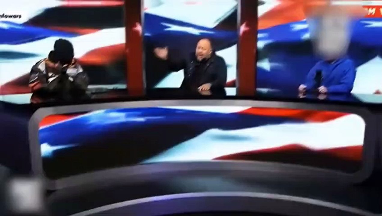 Jay Z CONFRONTS Kanye West About His Love For Hitler