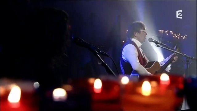 Laurent Voulzy chante Belle île en mer à l'Eglise Saint Eustache