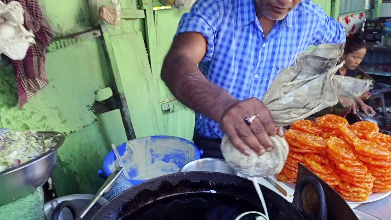 Garma Garam Jalebi | street food of Aizawl city