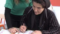 Çukurca'da kadınlar el sanatları kursuna ilgi gösteriyor