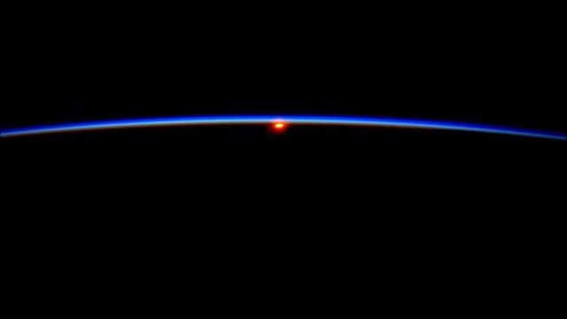 Nicole Croisille. Assez