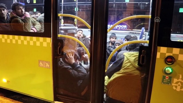 Bir tırın dorsesinde çok sayıda düzensiz göçmen yakalandı
