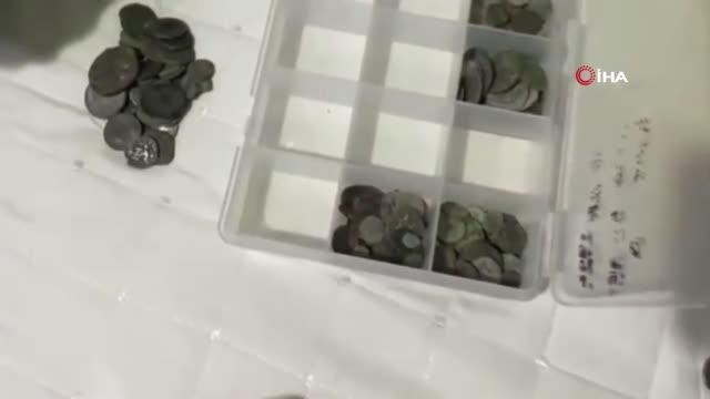 İstanbul'da tarihi eser operasyonu: Yunan, Roma, Bizans ve Osmanlı dönemlerine ait 448 eser ele geçirildi