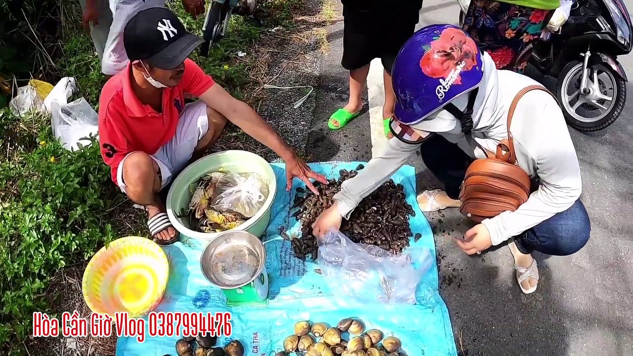 HÔM NAY 3 CẬU CHÁU RA BÁN KHÁ LÀ MAY MẮN BÉ NHI VUI NHƯ TẾT