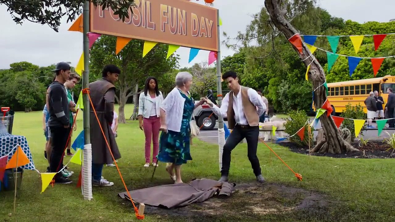 Power Rangers Dino Charge - Se22 - Ep13 - Sync or Swim HD Watch HD Deutsch