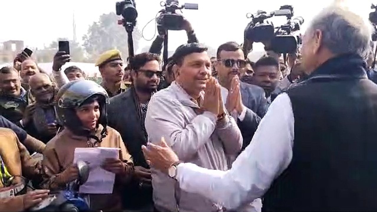 ...जब सीएम ने भरतपुर छोड़ा, तब पहुंचे सचिन पायलट, गहलोत ने कह दी इतनी बड़ी बात!
